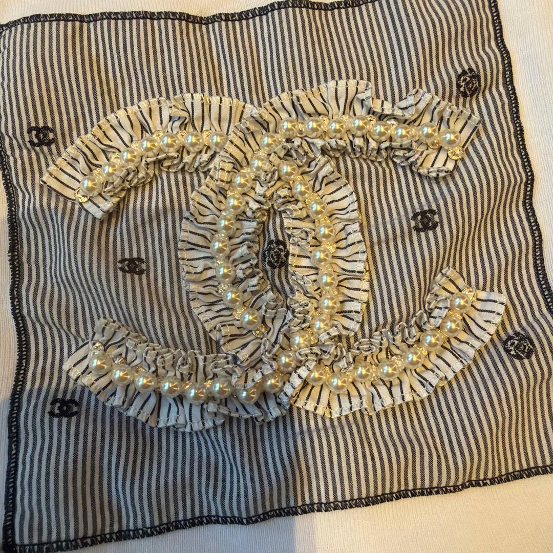 CHANEL 刺繍ロゴパッチ タンクトップ