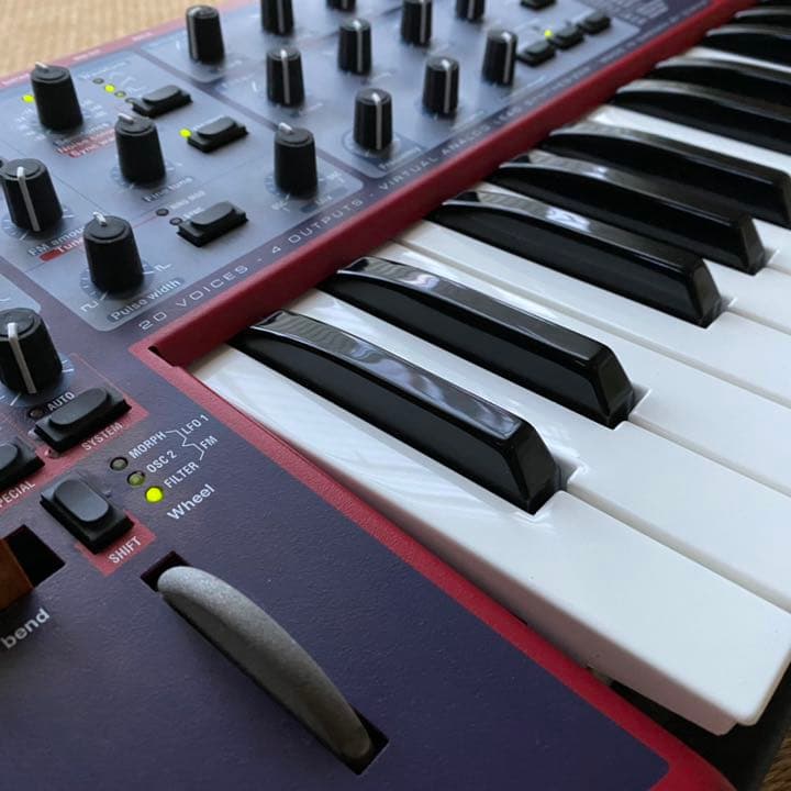 Clavia nord lead 2X バーチャル・アナログ・シンセサイザー