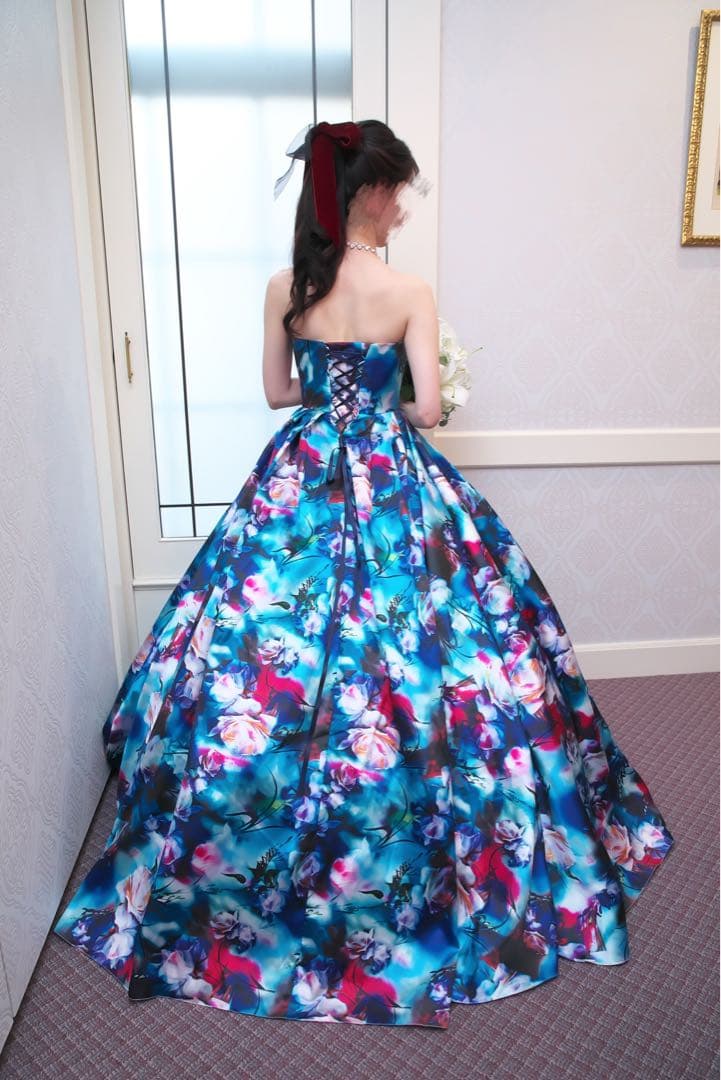 カラードレス ブルー フラワー　蜷川実花風