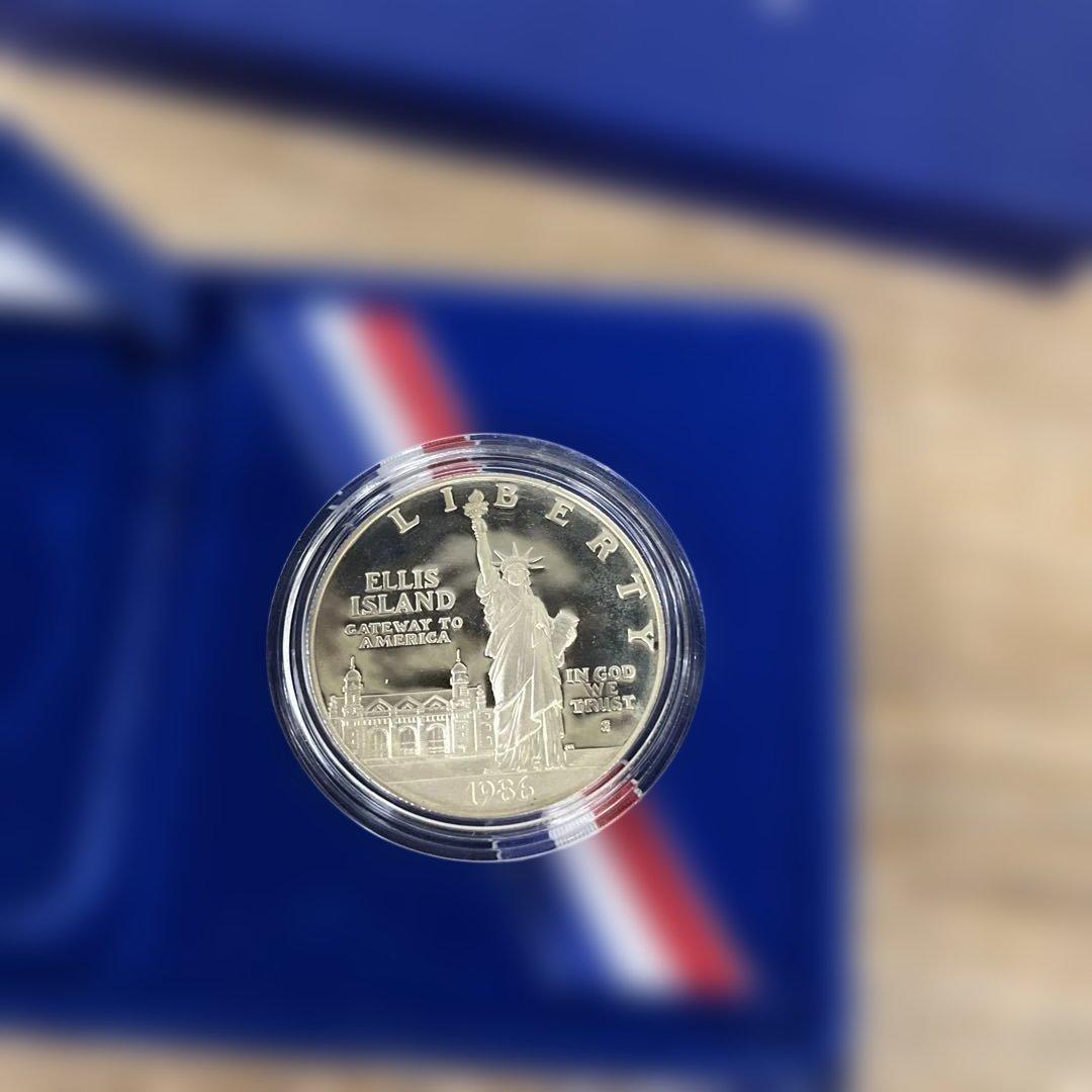 ア*ク様 42 自由の女神　アメリカ　100周年記念リバティ1986年 銀