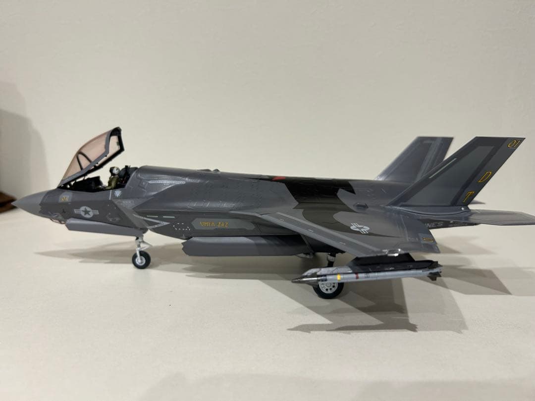 タミヤ　1/48 F-35B VMFA242 バッツ　岩国2042 スペマ