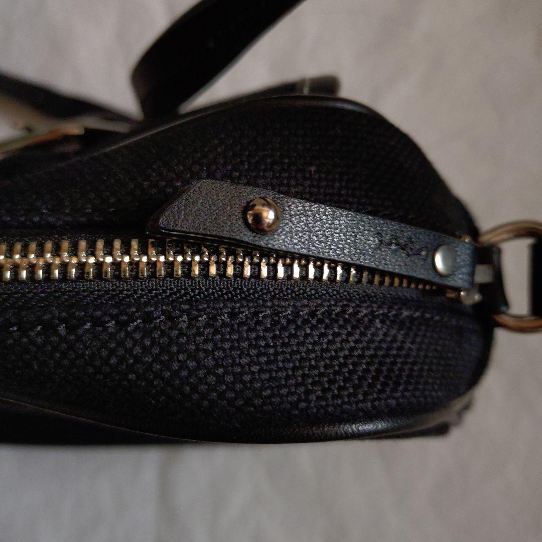 バーバリーブルーレーベル　ショルダーバッグ　キャンバス　ホースロゴ　黒