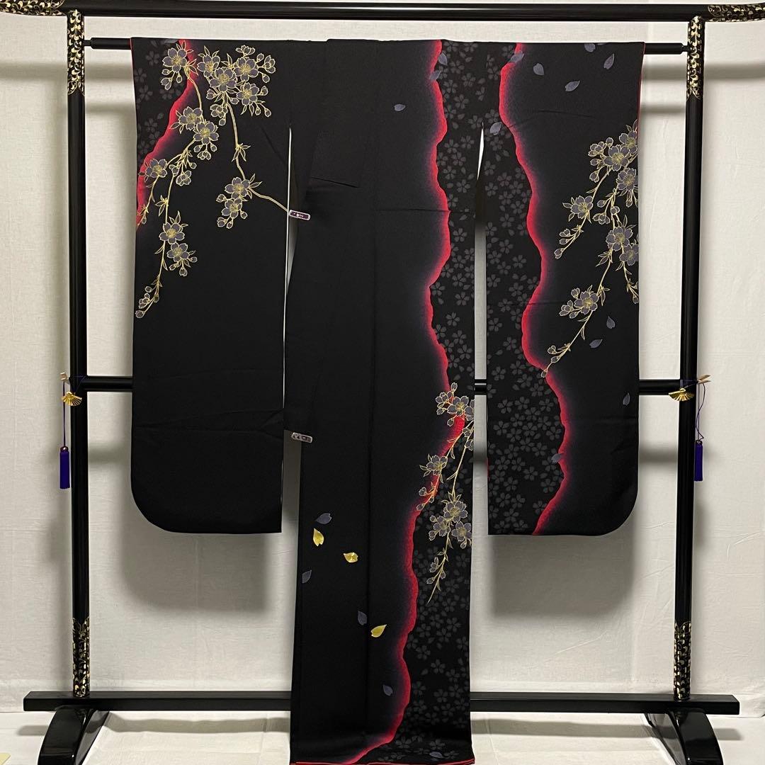 D845 振袖 一蔵コレクション 金駒刺繍 黒地 正絹 着物 袷 極美品