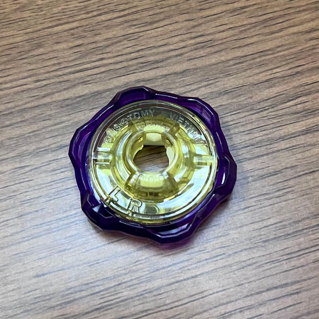 限定新品】オロチクラスタ6-60LF ベイブレードX た5 - メルカリ