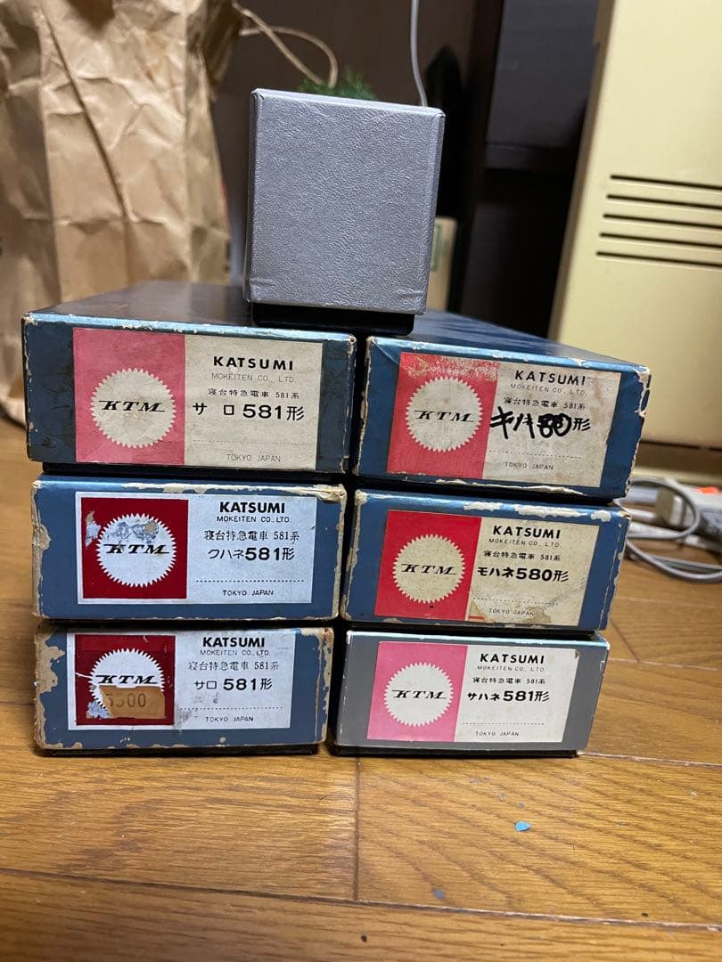 KTM 581系HO＋おまけ機関車4両＋更におまけ1両