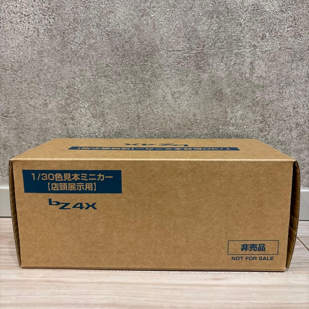 [非売品]トヨタ 新型bz4X ミニカーブラックマイカ✖︎プレシャスメタル