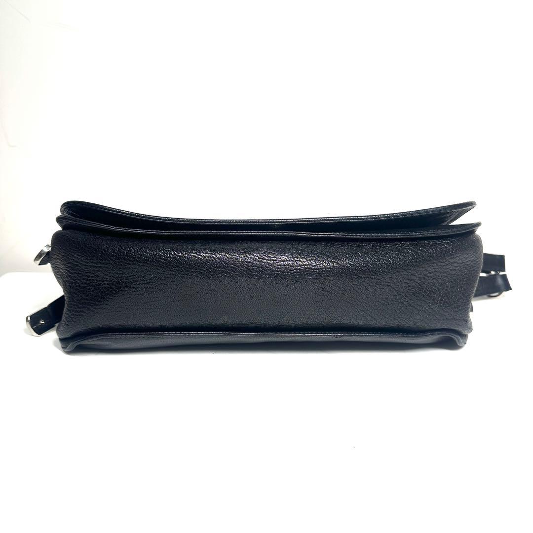 LOEWE ロエベ アナグラム スタッズ レザー ショルダーバッグ ブラック