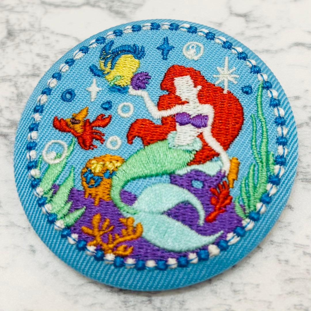 ディズニー 刺繍缶バッジ
