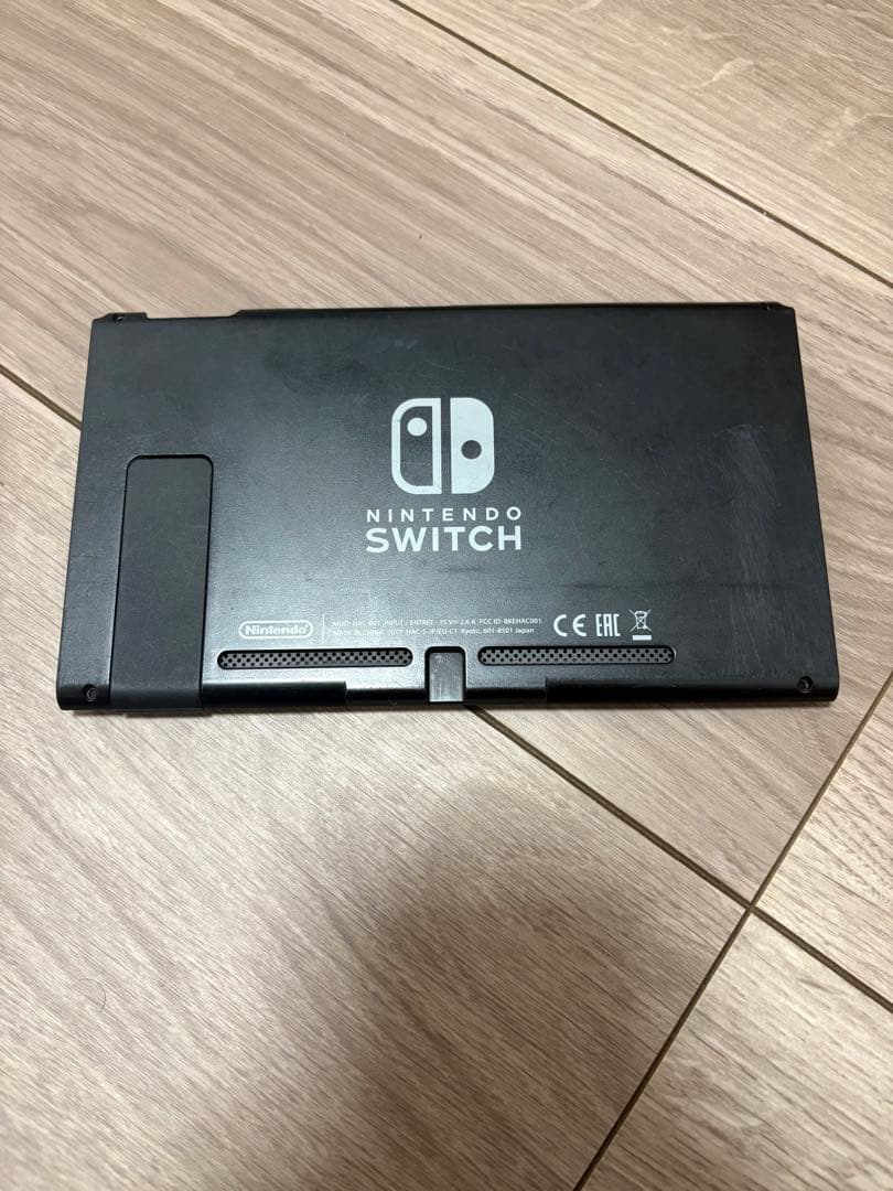 Switch本体　マリオカートデラックス8付き