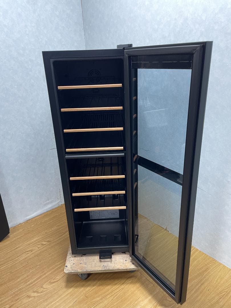 K♢056 さくら製作所 ワインセラー SAB-90G 2024年