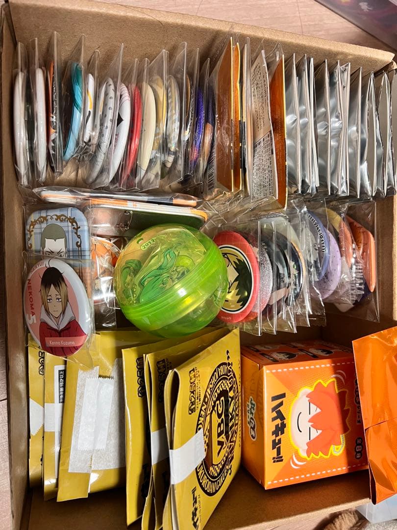 ハイキュー　まとめ売り　50点以上　缶バッジ