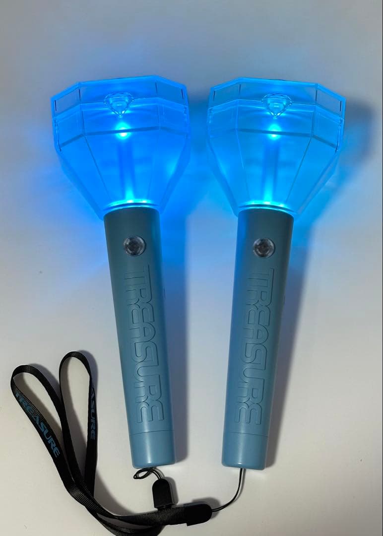 treasure トレジャー パーカー ペンラ ストラップ セット