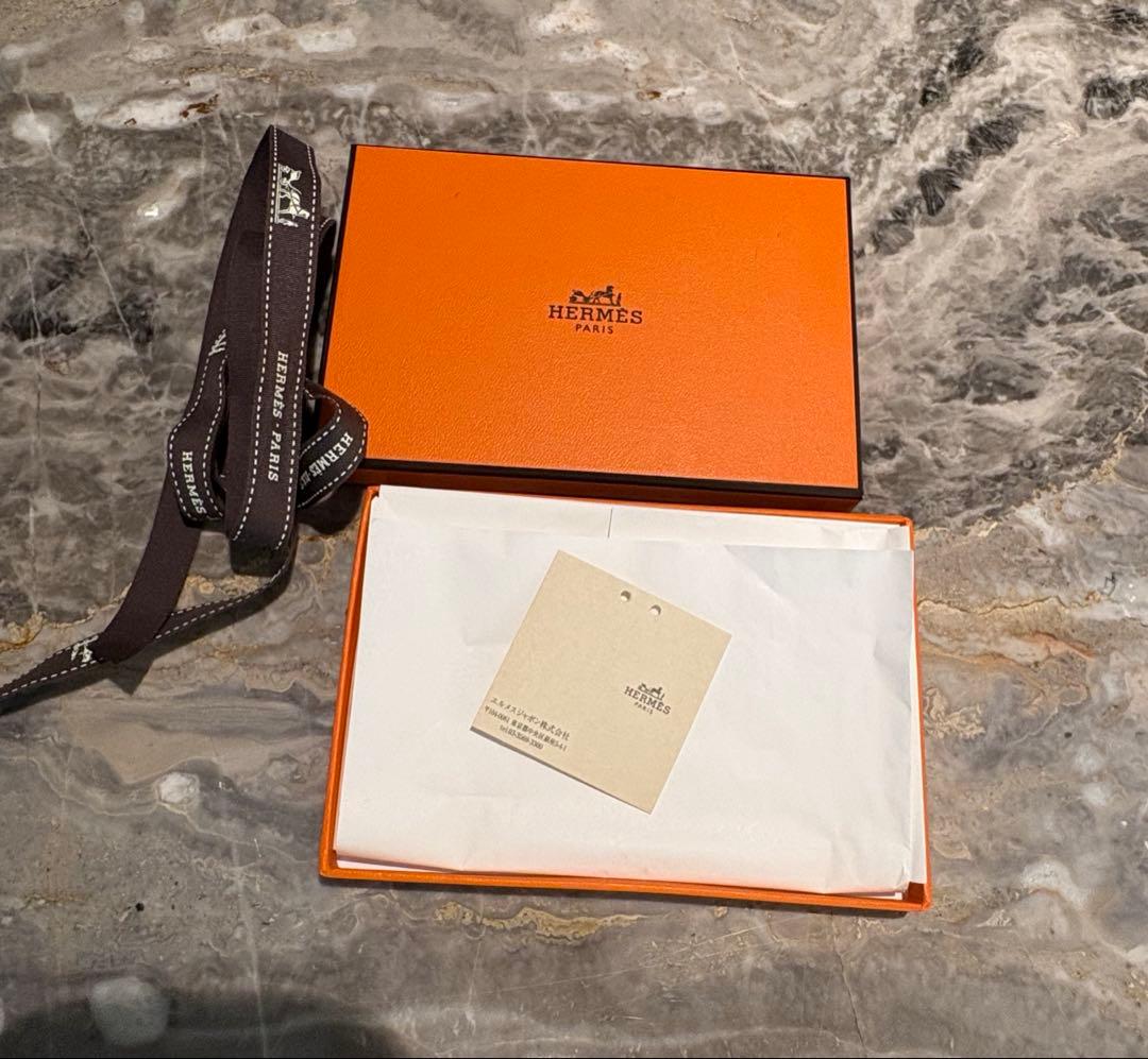 エルメス HERMES 空箱 カードケース用 リボンペーパーつき - メルカリ