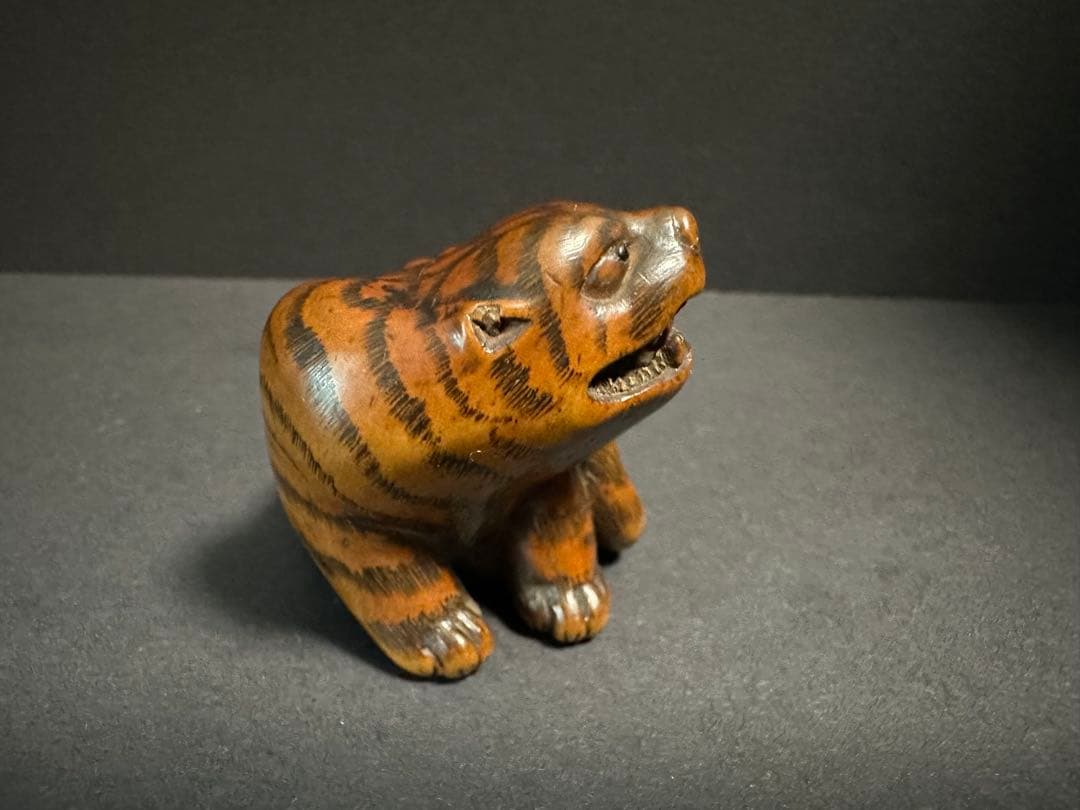 根付(netsuke)】虎の根付 木製 江戸時代