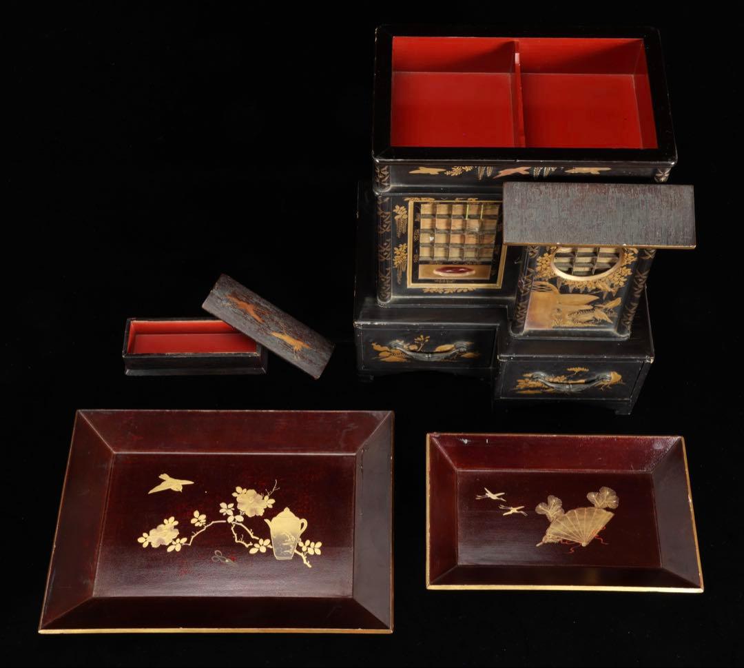 【佐藤製造】家型 御殿型 蒔絵 金蒔絵 漆塗 香箱 御香棚 香道具 茶弁当 骨董