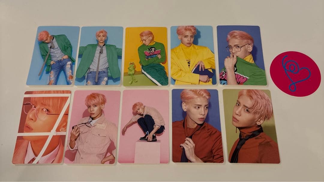 SHINee ジョンヒョン ピンバッジ チョア 5個セット