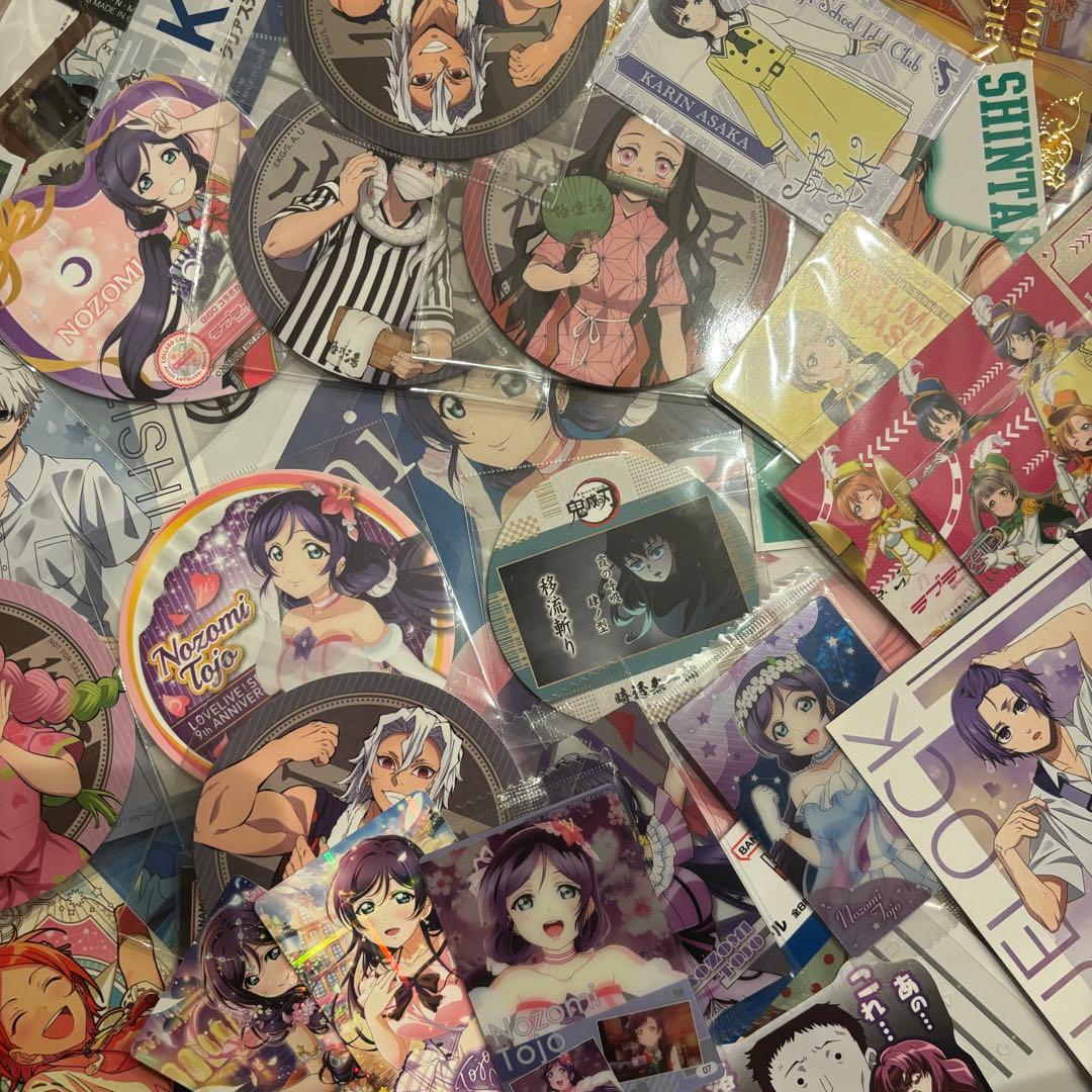 鬼滅の刃 　ラブライブ　アニメグッズ　まとめ売り 大量　500点以上