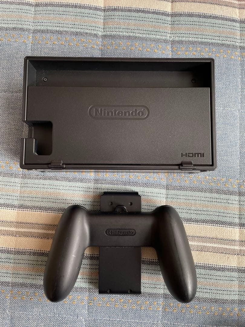 Nintendo Switch 本体 ピンク・ミント