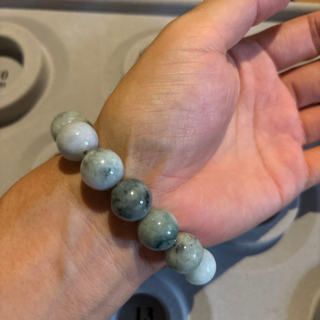 高価な物だったみたい！ミャンマー翡翠！すっごいパワー！