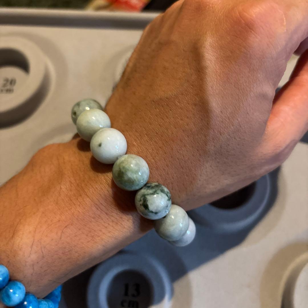 高価な物だったみたい！ミャンマー翡翠！すっごいパワー！