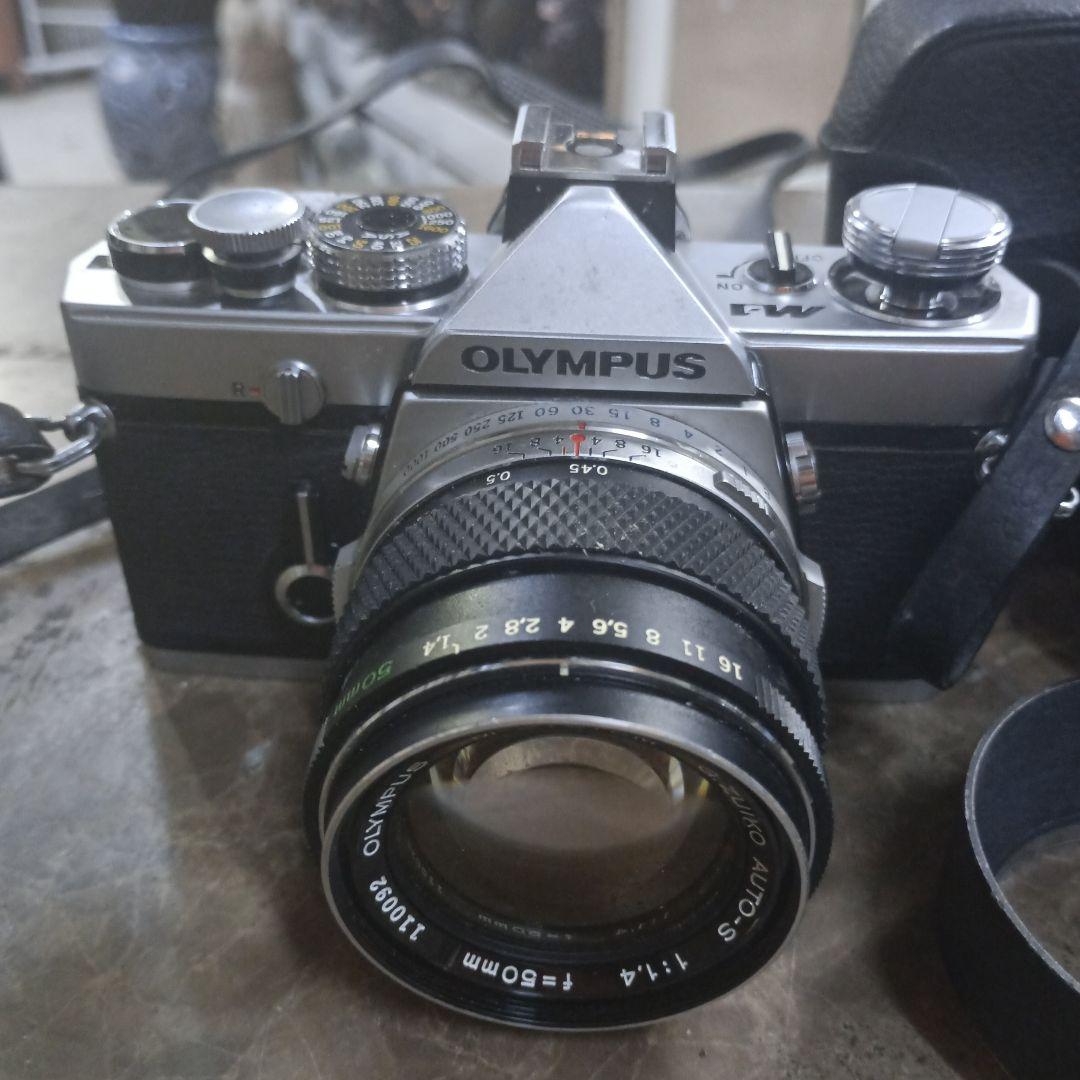 3550）オリンパス M-1 ボディー ＋ レンズ（難有）