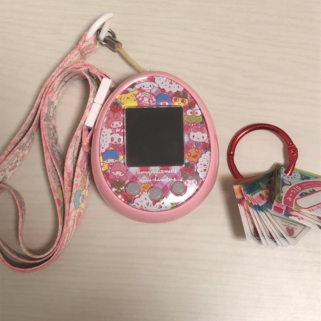たまごっちみーつ サンリオキャラクターみーつ ピンク 希少 お値下げ中 バンダイ たまごっちみーつ ピンク サンリオコラボ たまごっちみーつ