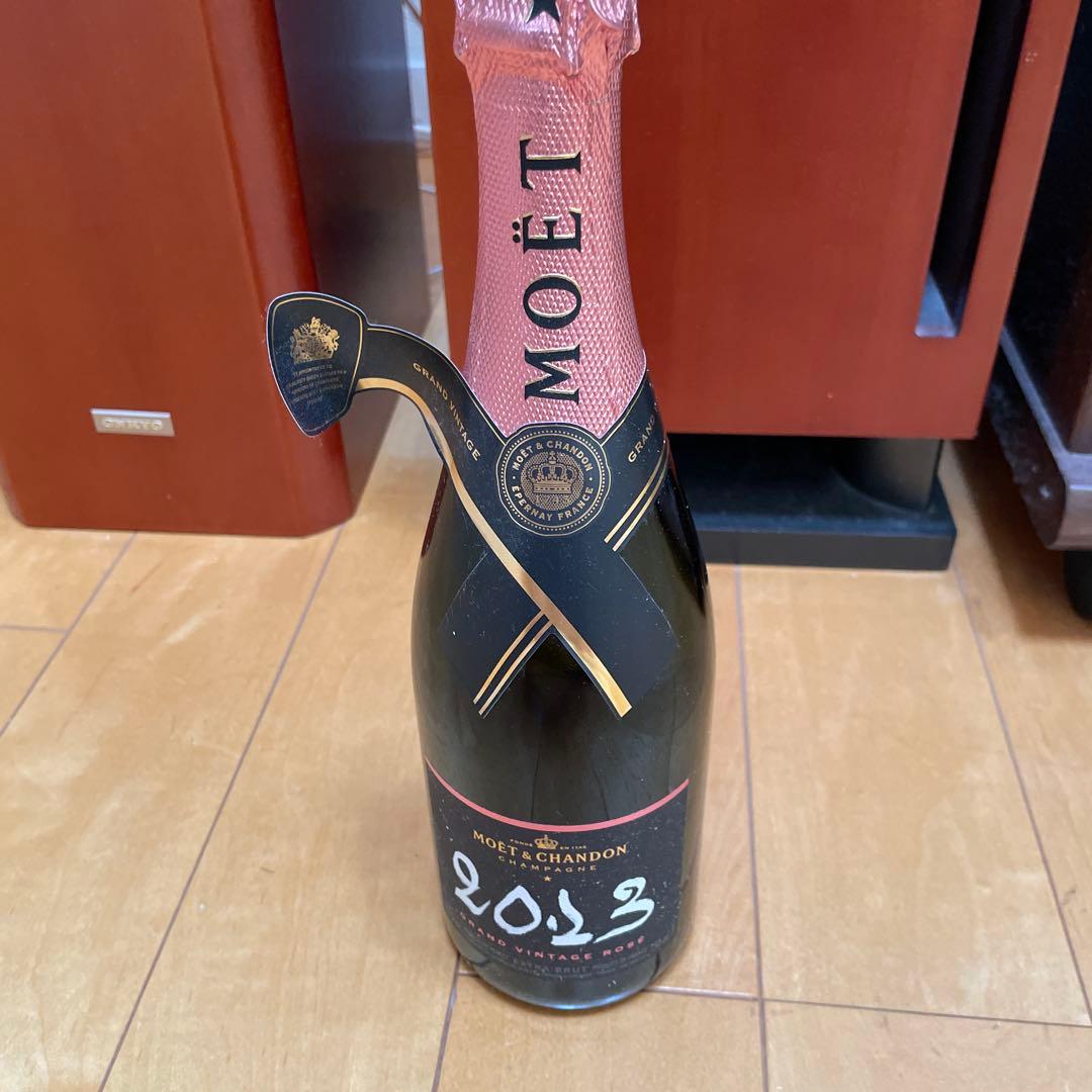 ゴルフコンペの景品で頂きました。 お酒が飲めないので出品します。 ゴルフコンペの景品で頂きました。 お酒が飲めないので出品します