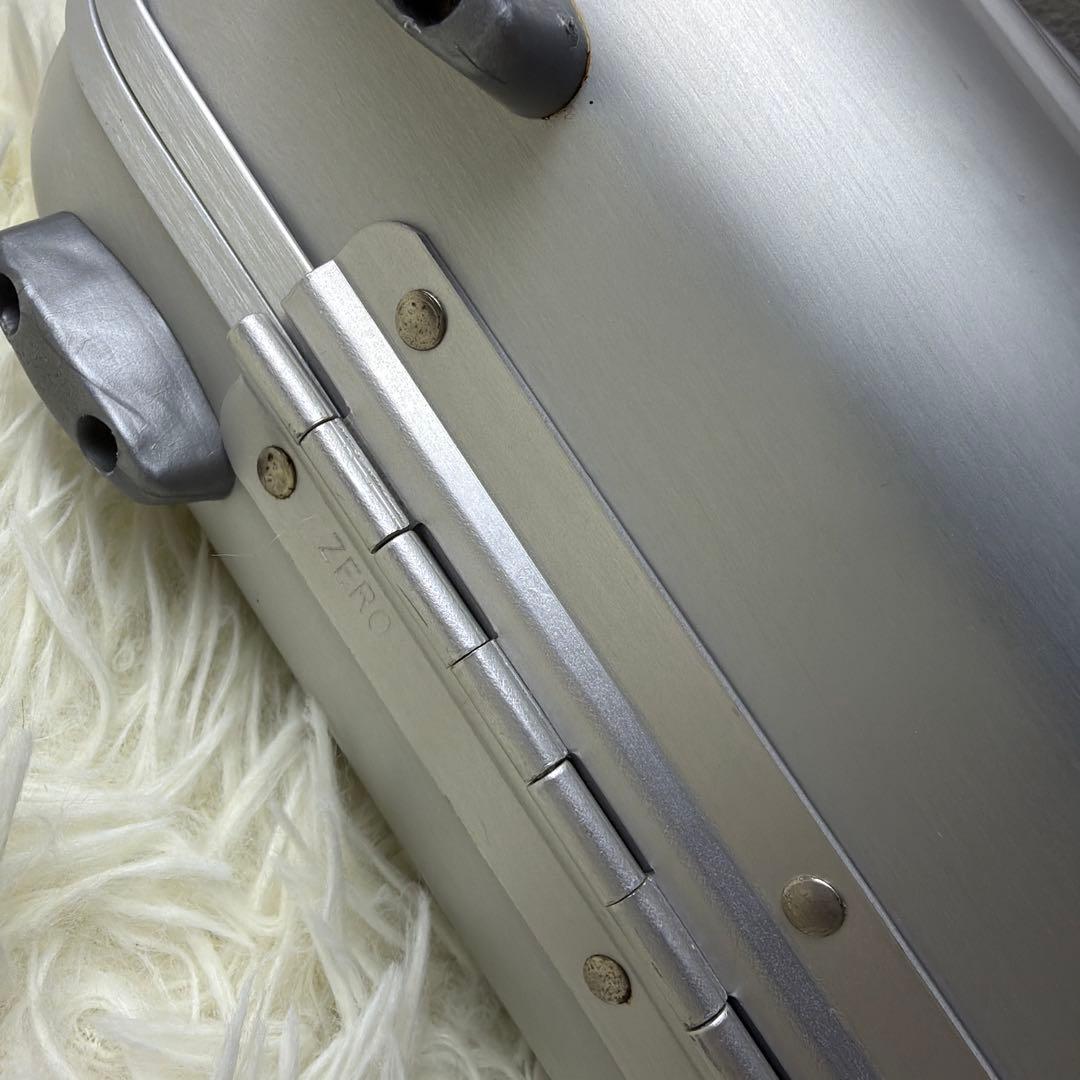 美品　ゼロハリバートン　アタッシュケース　クリアハンドル　アルミ