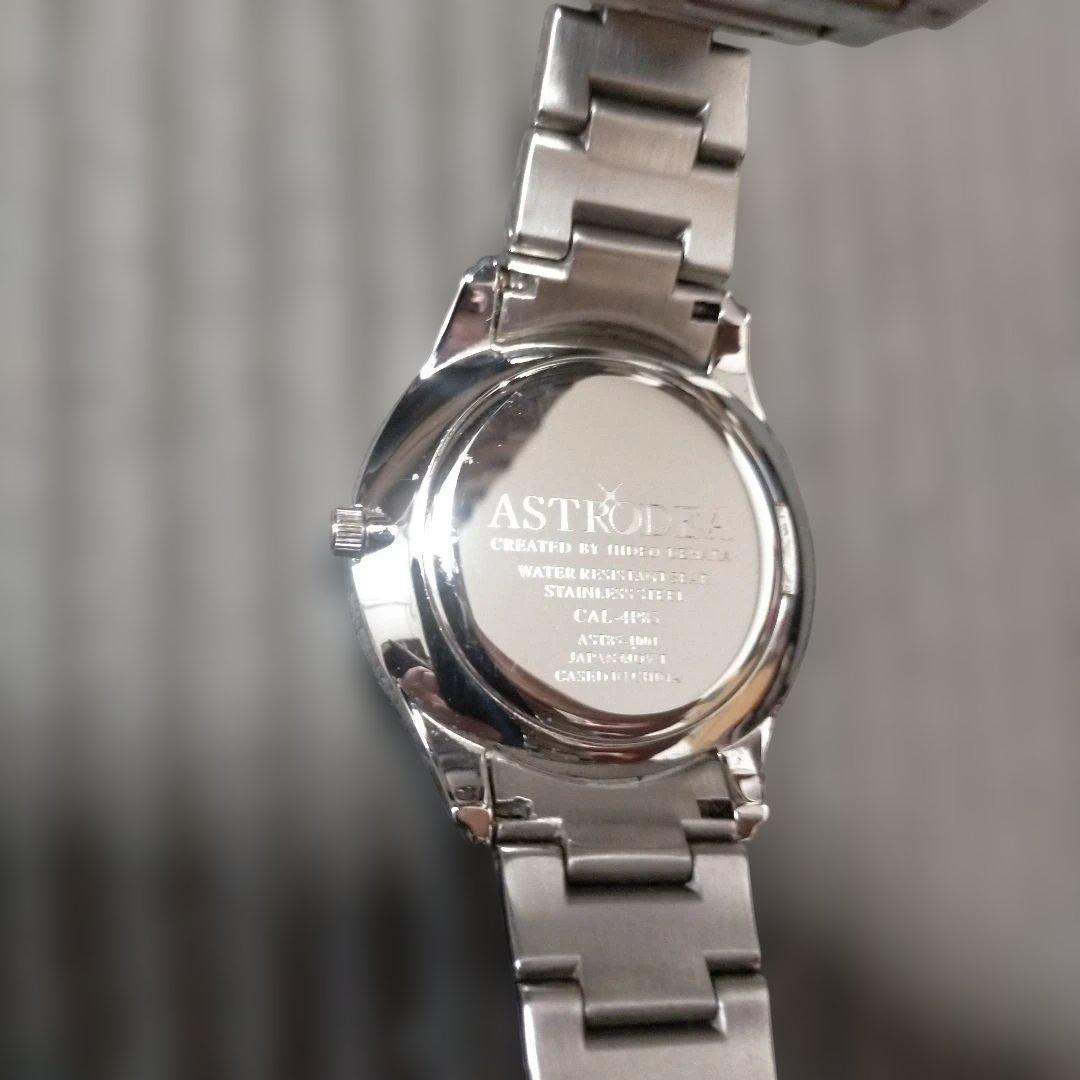 あき 新月齢小型ウォッチ