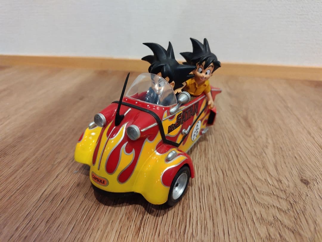 ドラゴンボールZ フィギュア＆カー 孫悟空＆孫悟天 - メルカリ