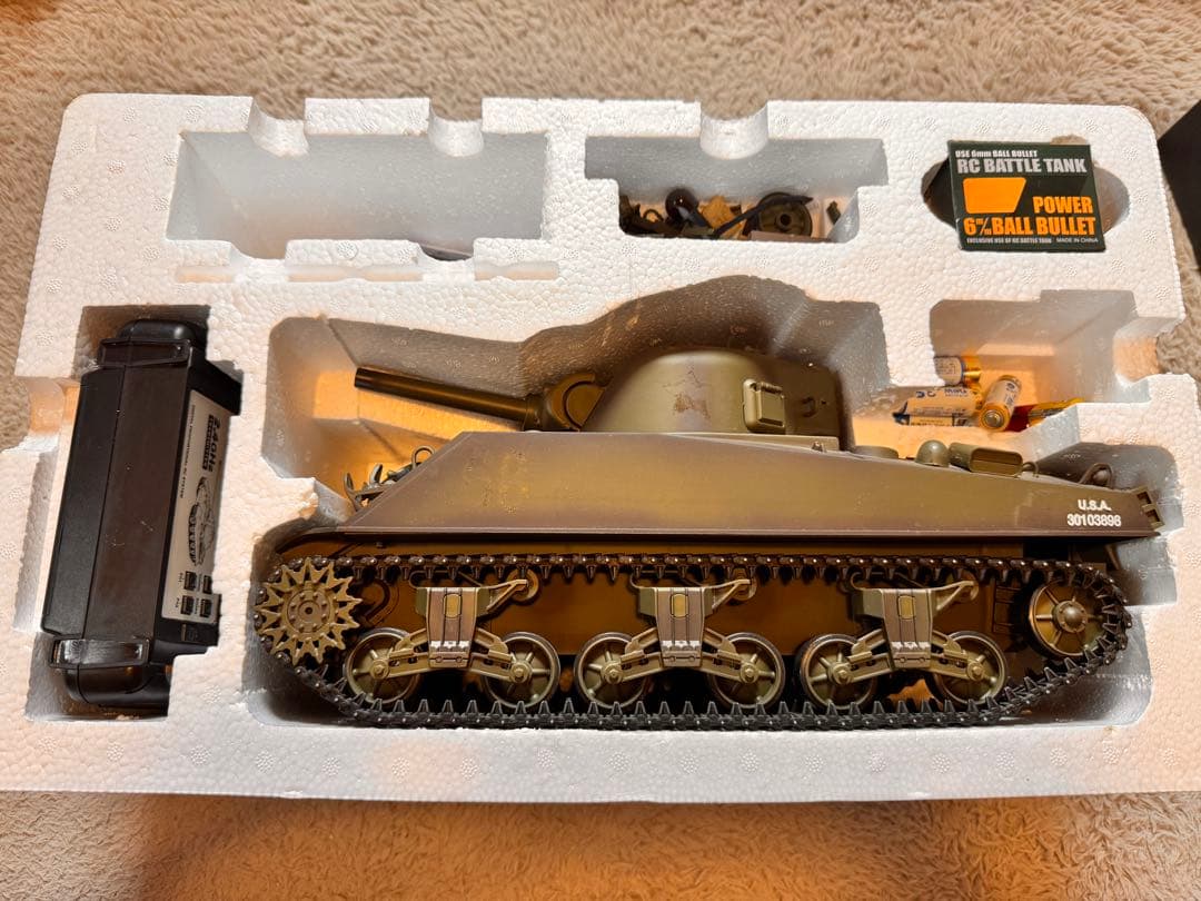 戦車モデル M4A3 SHERMAN 1:16