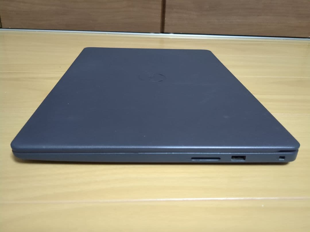 NEC PC-LM550DS3EW 13.3型液晶 コンパクト テンキ付きノート 画面