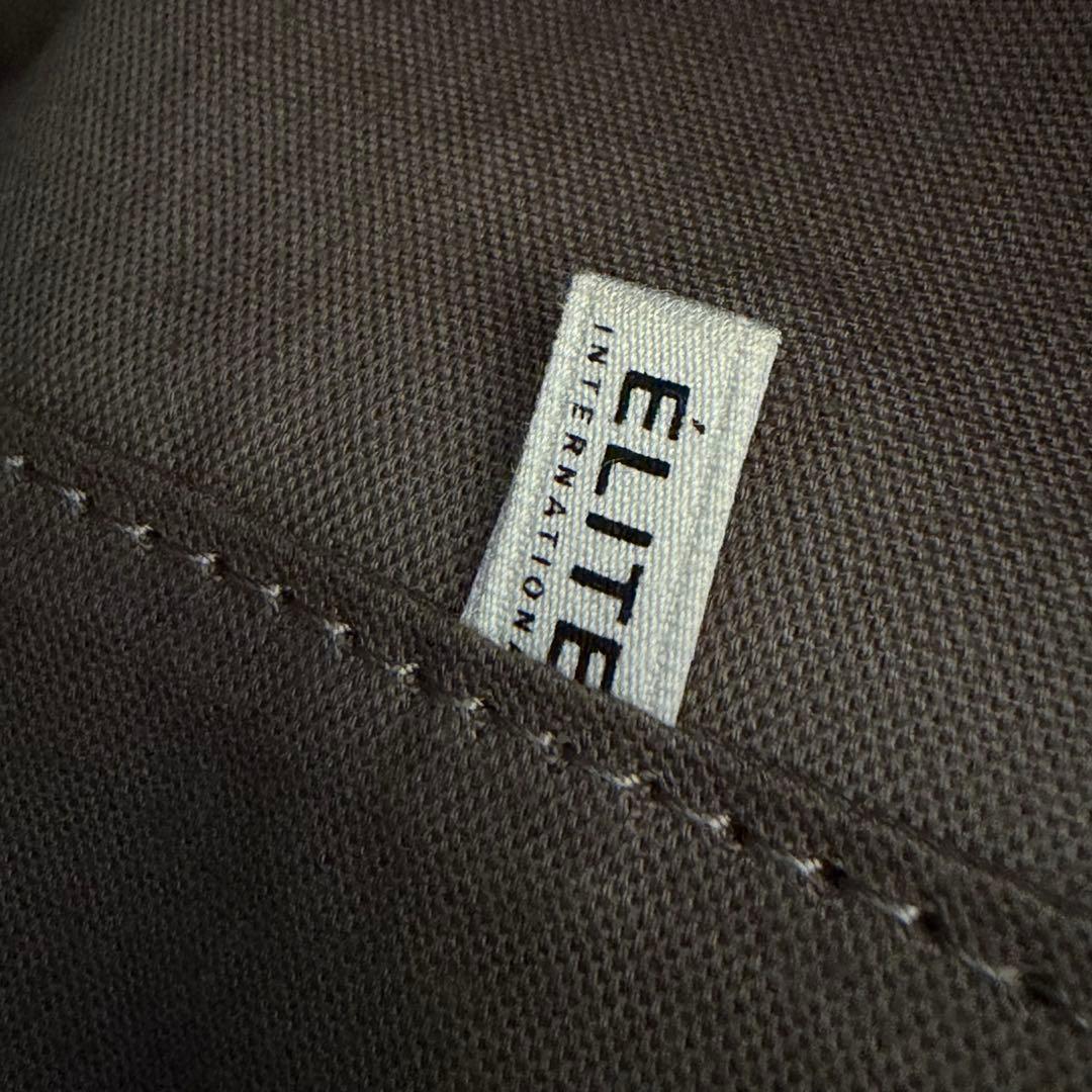 ヴィヴィアンウエストウッド　ショルダーバッグ　レザー　オーブ　大容量　グレー