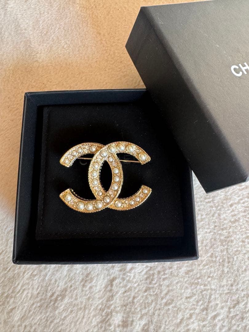CHANEL CCロゴ ブローチ ゴールド