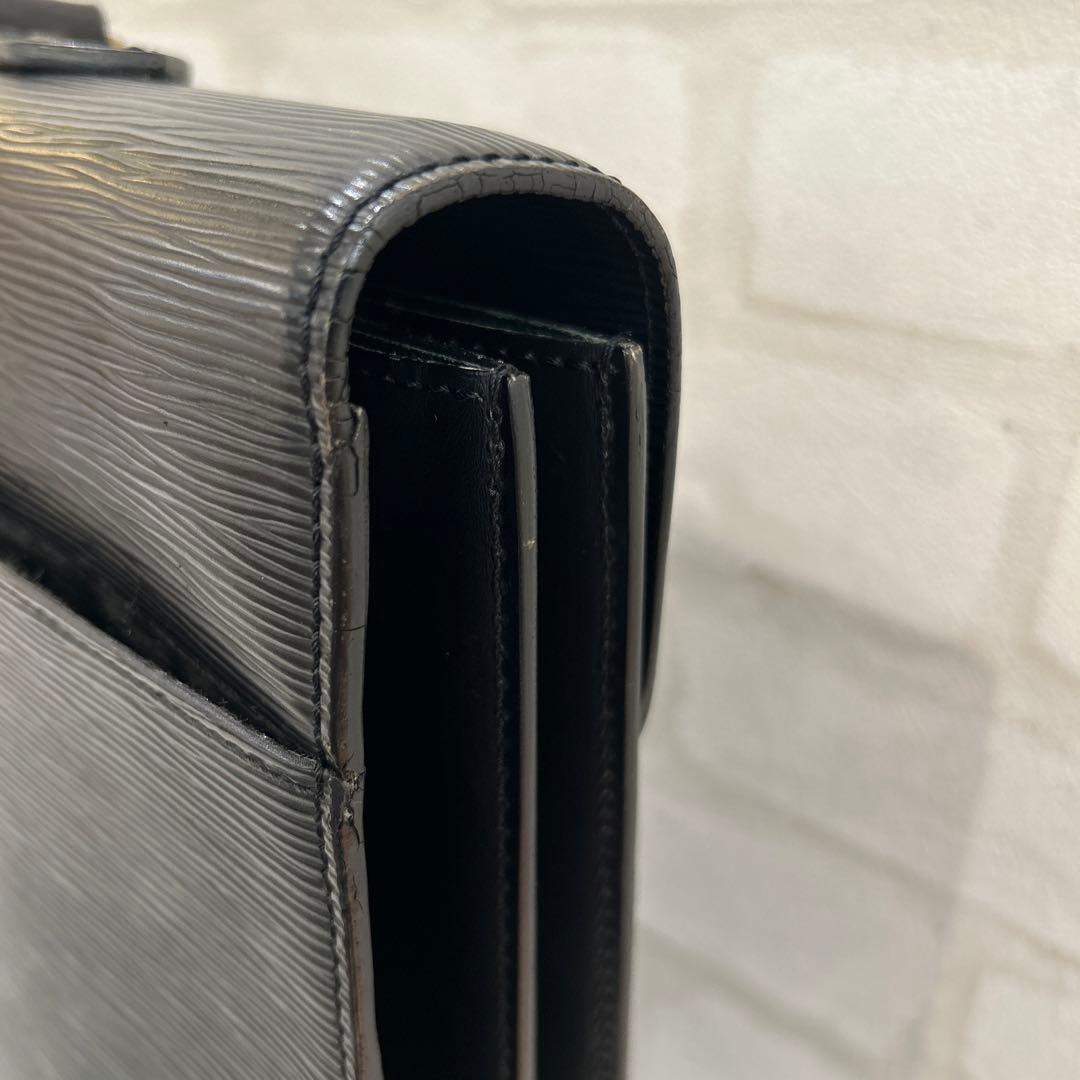ブリーフケース　ルイヴィトン　エピ　コンセイエ　ブラック