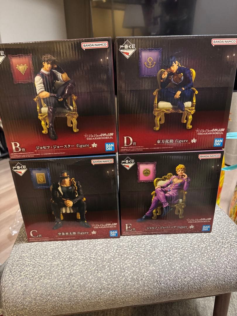 一番くじ ジョジョワールド ジョジョの奇妙な冒険 フィギュアB C D Eセット ジョジョの奇妙な冒険 スタープラチナ、ディオ、フィギュアセット1番