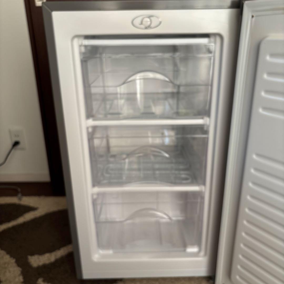 Grand Line 1ドア冷凍庫 シルバー 右開き