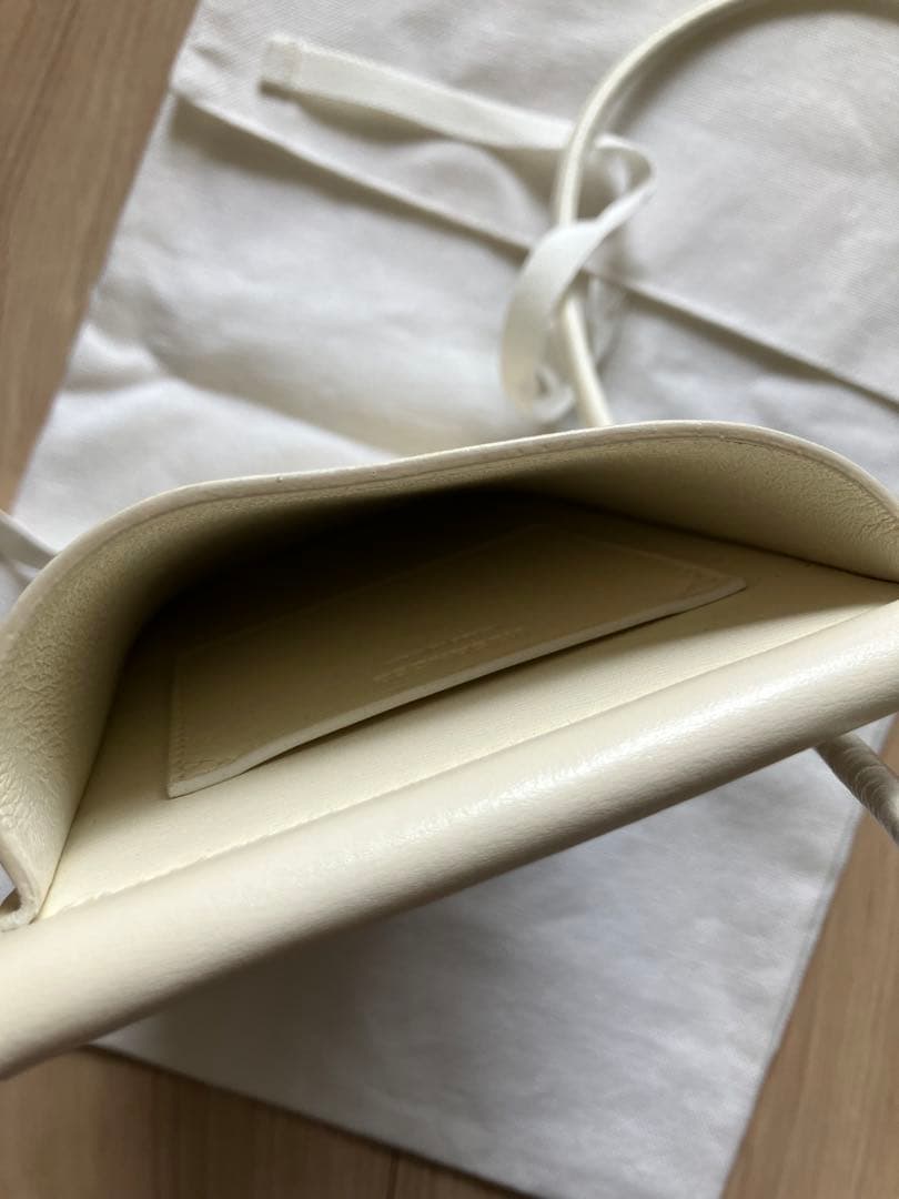 JIL SANDER ホワイトレザースマホショルダー