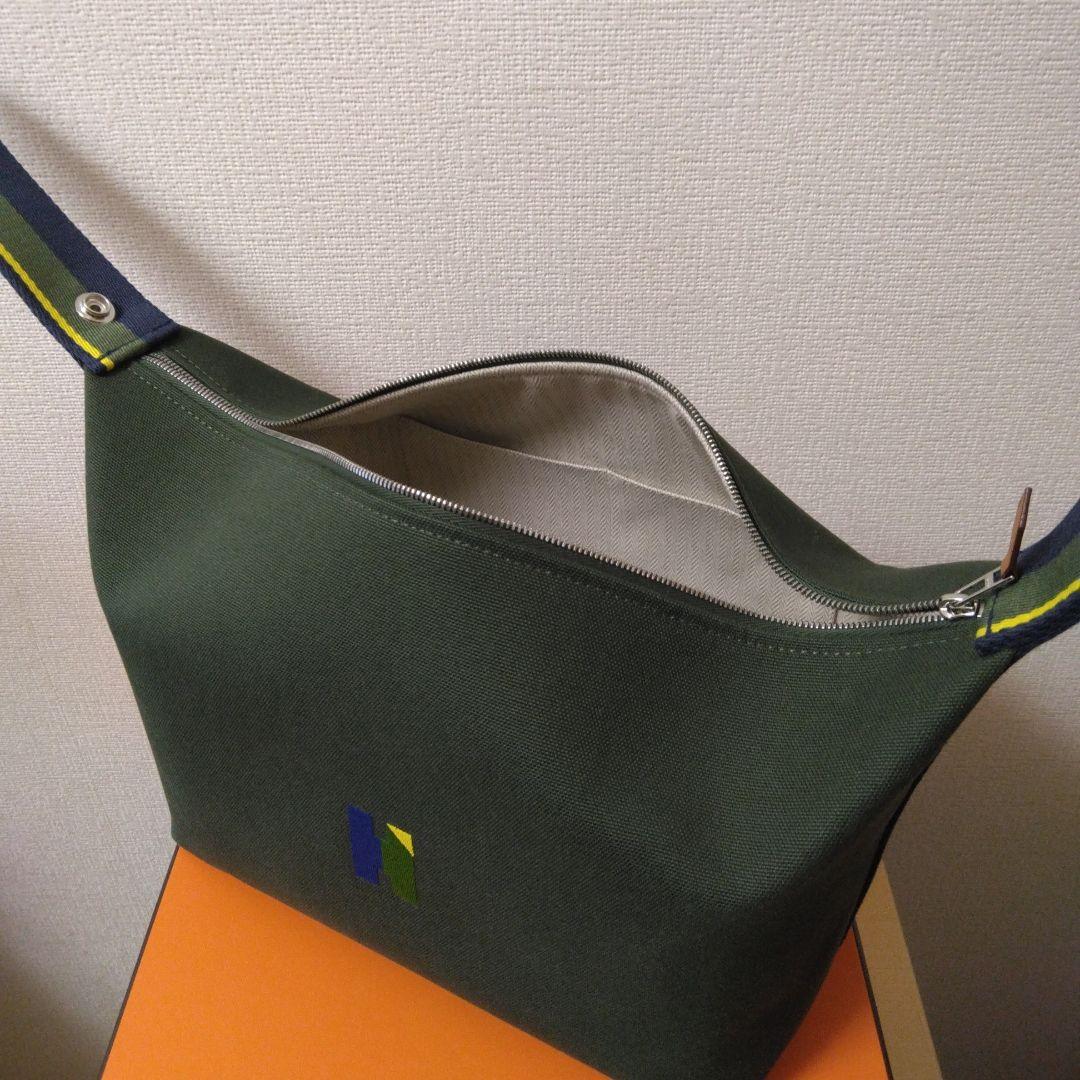 エルメス　HERMES 《ブリッド　ア　ブラック・Hパヴィヨン》 GM　カーキ