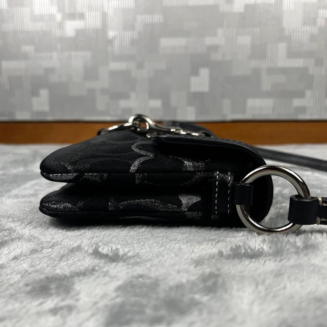 美品 Coach Black signature Clip Hobo Bag