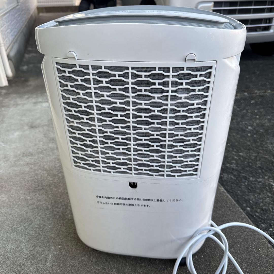 ホワイト 除湿機 タッチ式操作パネル