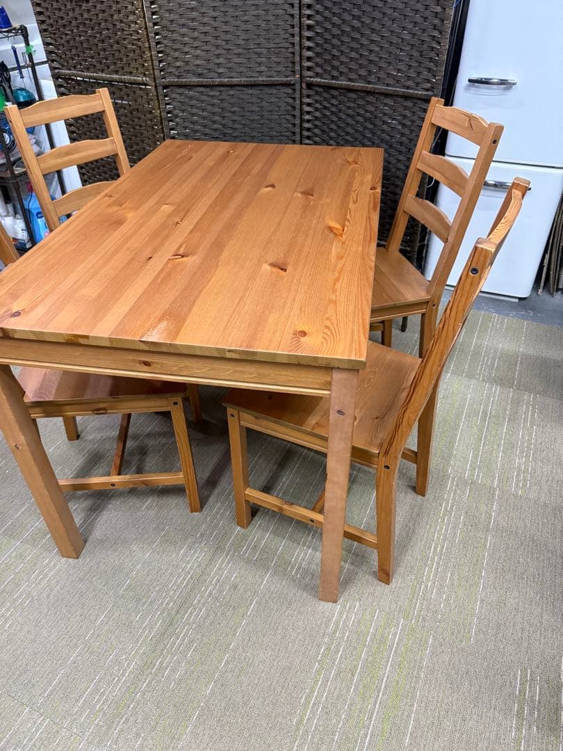 【洗浄消毒作業済】IKEA JOKKMOKK ヨックモック　テーブル＆チェア4脚