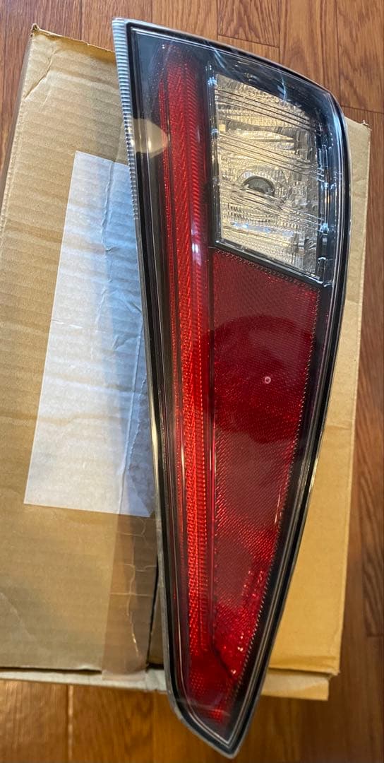 50 プリウス テールランプ 右 81580-47020