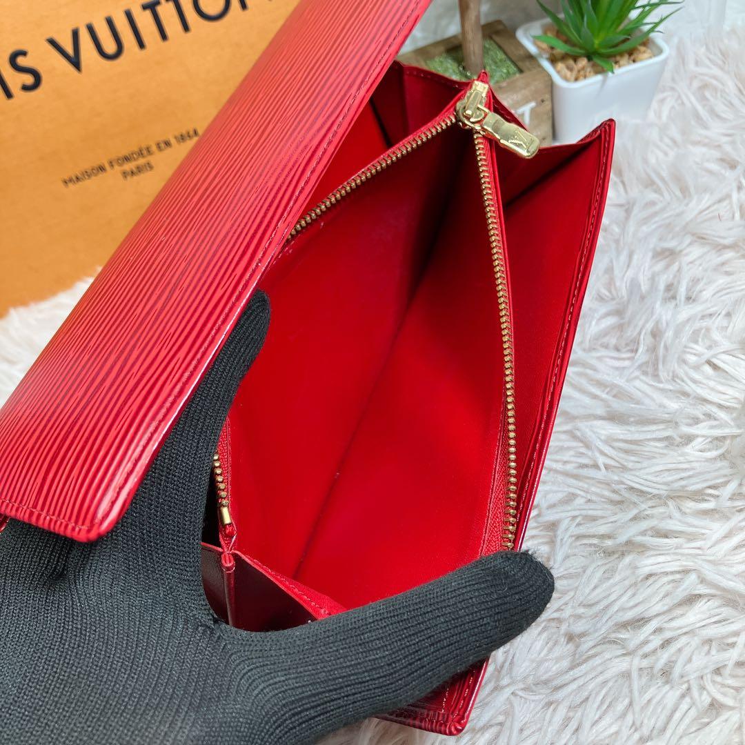 極美品 ルイヴィトン エピ ポシェット ポルトモネ クレディ 長財布 レッド