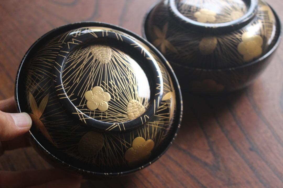 時代逸品！時代黒漆に極上松竹梅蒔絵の映える煮物椀2点（検輪島塗雑煮椀蒔絵椀
