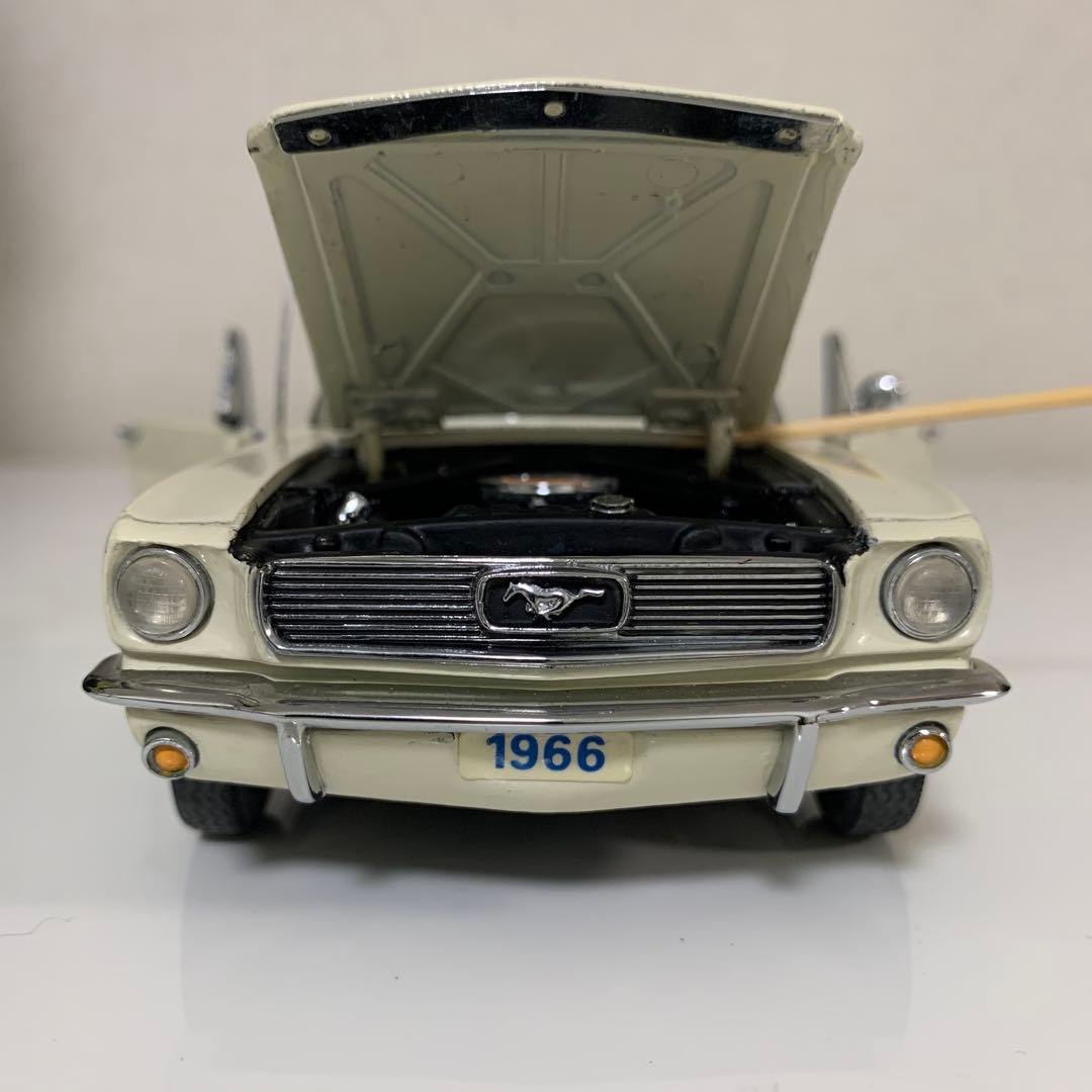 ダンバリーミント製　Danbury mint 1966年型　ムスタング　1/24