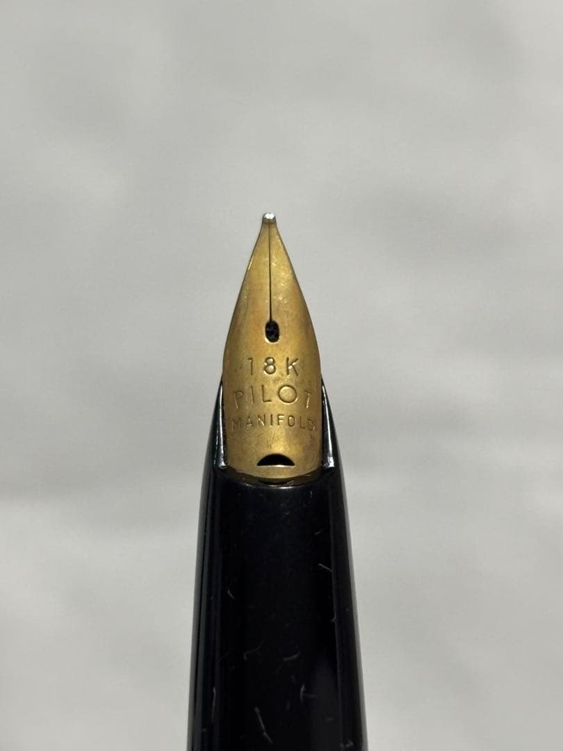 PILOT '70s 新品 Elite 万年筆 18K マニフォールドS - メルカリ