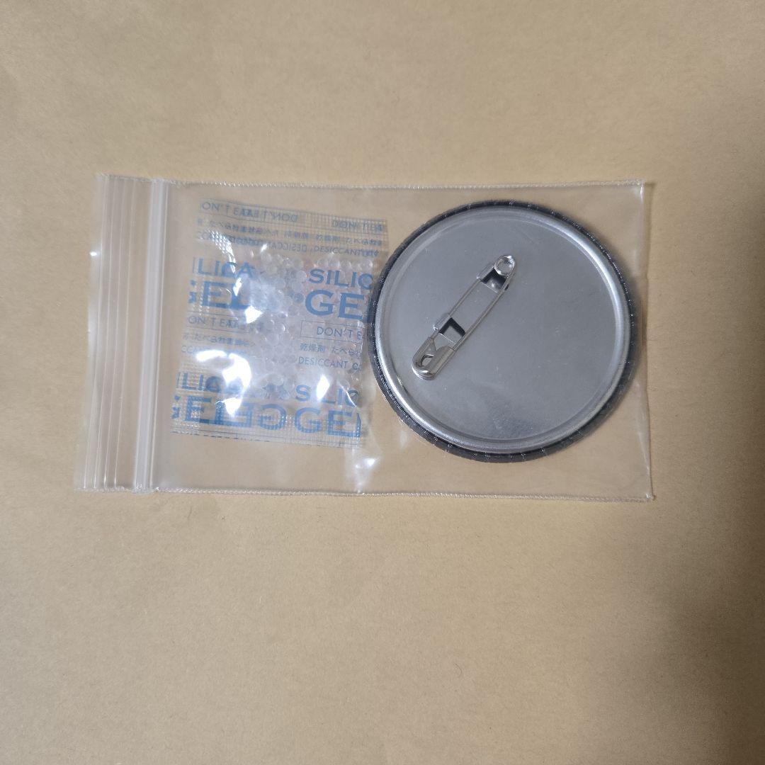 名探偵コナン 灰原 哀 缶バッジ 純黒の悪夢 ラフォーレ - メルカリ