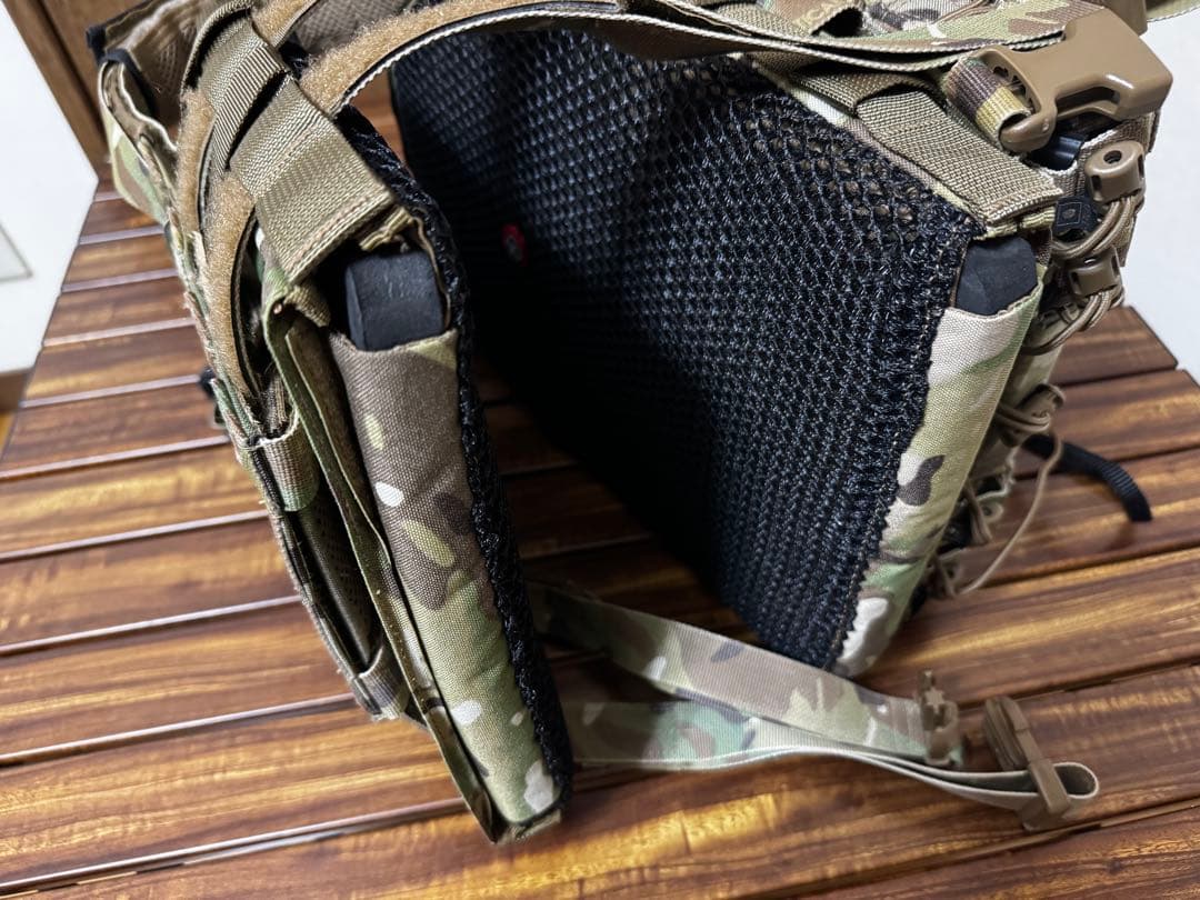 田村装備開発 UCR プレートキャリア マルチカム サバゲー 装備