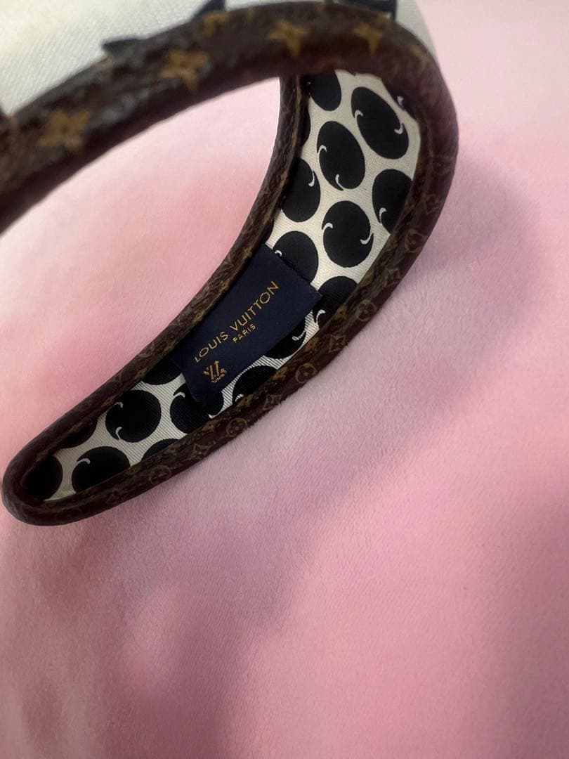 ヴィトン　カチューシャ美品